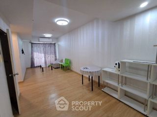 For sale 1 bed condo in Khlong San, Bangkok