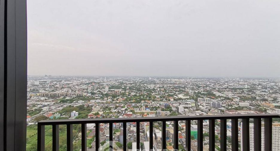 出售 1 卧室 公寓 在 Phra Khanong, 曼谷