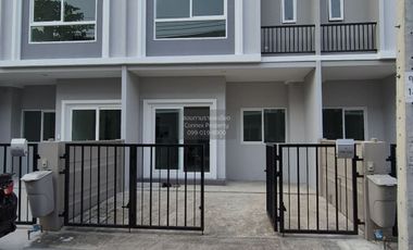 出租 2 卧室 联排别墅 在 Bang Kruai, Nonthaburi