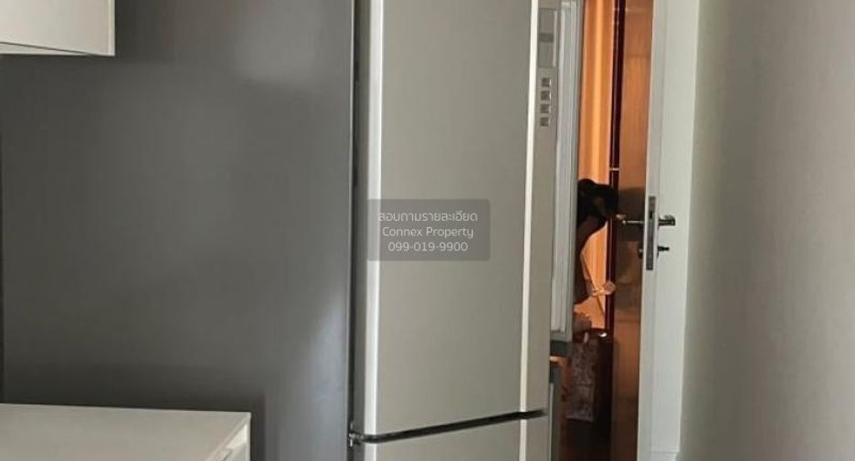 For rent 3 bedrooms condo in Pathum Wan, Bangkok
