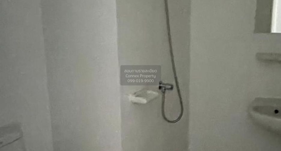 For rent 3 bedrooms condo in Pathum Wan, Bangkok