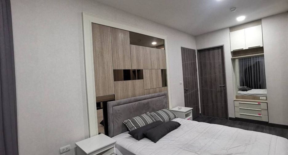 For sale 1 bed condo in Khlong Toei, Bangkok