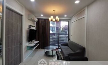 For sale 1 bed condo in Khlong Toei, Bangkok