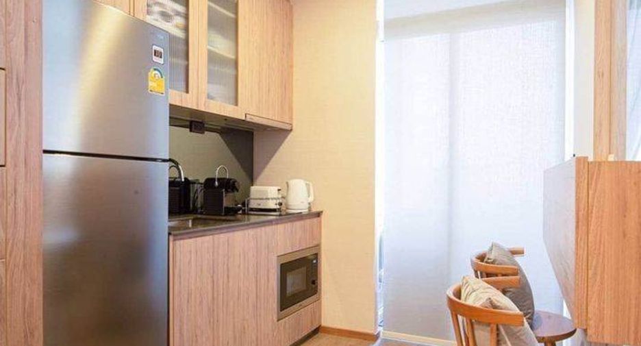 For sale 1 bed condo in Khlong Toei, Bangkok