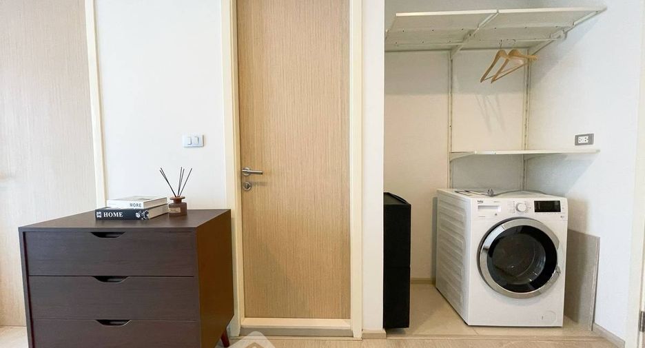 For sale 1 bed condo in Huai Khwang, Bangkok