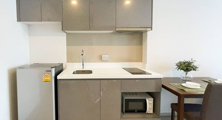 For sale 1 bed condo in Huai Khwang, Bangkok