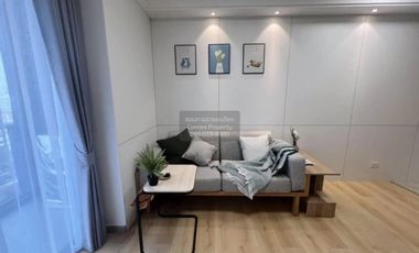 For rent 1 bed condo in Yan Nawa, Bangkok