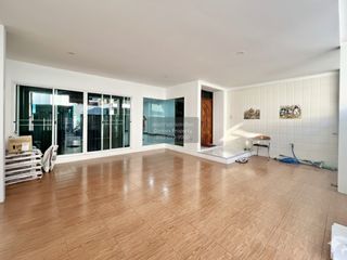 For rent 3 bedrooms townhouse in Bang Kapi, Bangkok