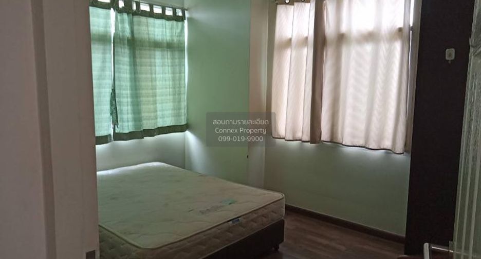For rent 2 bedrooms condo in Ratchathewi, Bangkok
