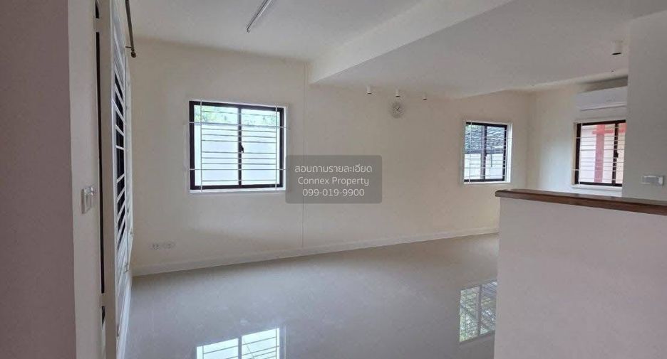 出租 3 卧室 联排别墅 在 Suan Luang, 曼谷