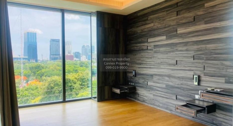For rent 2 bedrooms condo in Pathum Wan, Bangkok