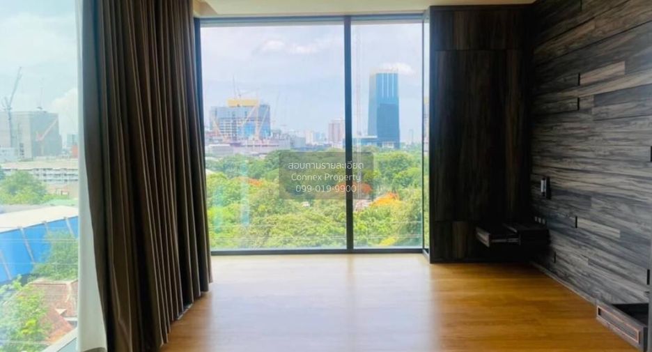 For rent 2 bedrooms condo in Pathum Wan, Bangkok