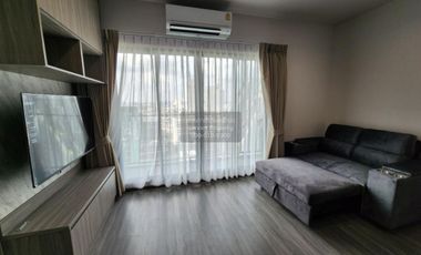 For rent 2 bedrooms condo in Bang Rak, Bangkok