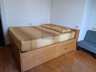 For rent 2 bedrooms condo in Ratchathewi, Bangkok