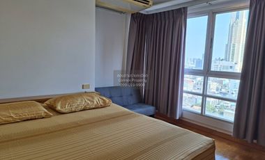For rent 2 bedrooms condo in Ratchathewi, Bangkok