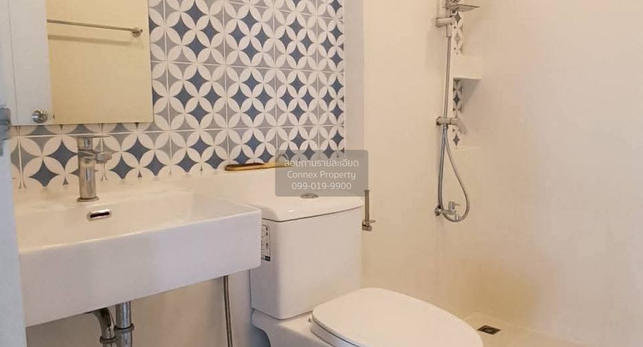 For rent 3 ベッドルーム townhouse in Lat Krabang, Bangkok