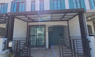 For rent 3 ベッドルーム townhouse in Lat Krabang, Bangkok