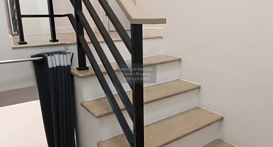 For rent 3 ベッドルーム townhouse in Lat Krabang, Bangkok