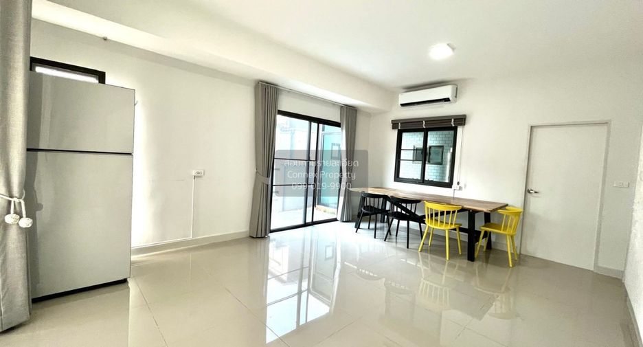 For rent 3 ベッドルーム townhouse in Bang Phli, Samut Prakan