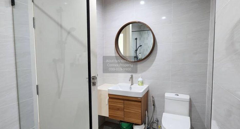 For rent 2 bedrooms condo in Thon Buri, Bangkok