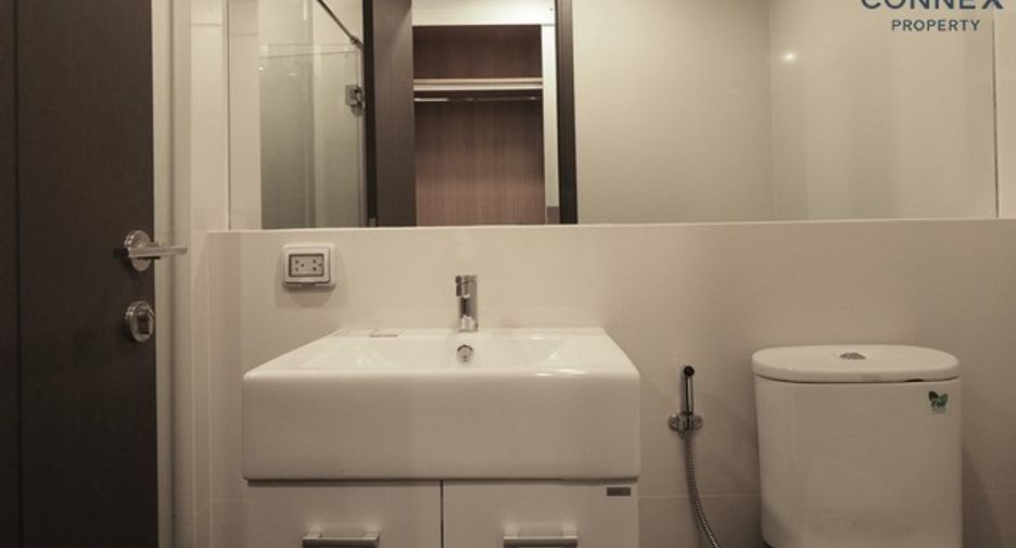 For rent 2 bedrooms condo in Sathon, Bangkok