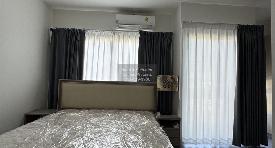 Casa adosada en alquiler de 3 habitaciones en Lat Krabang, Bangkok