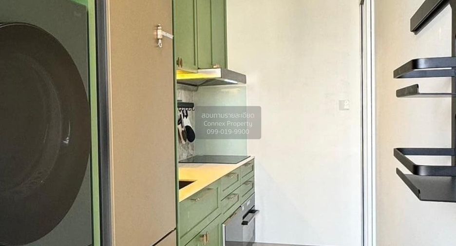 For rent 2 bedrooms condo in Bang Rak, Bangkok