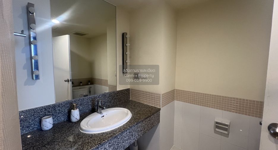 For rent 1 Beds condo in Yan Nawa, Bangkok