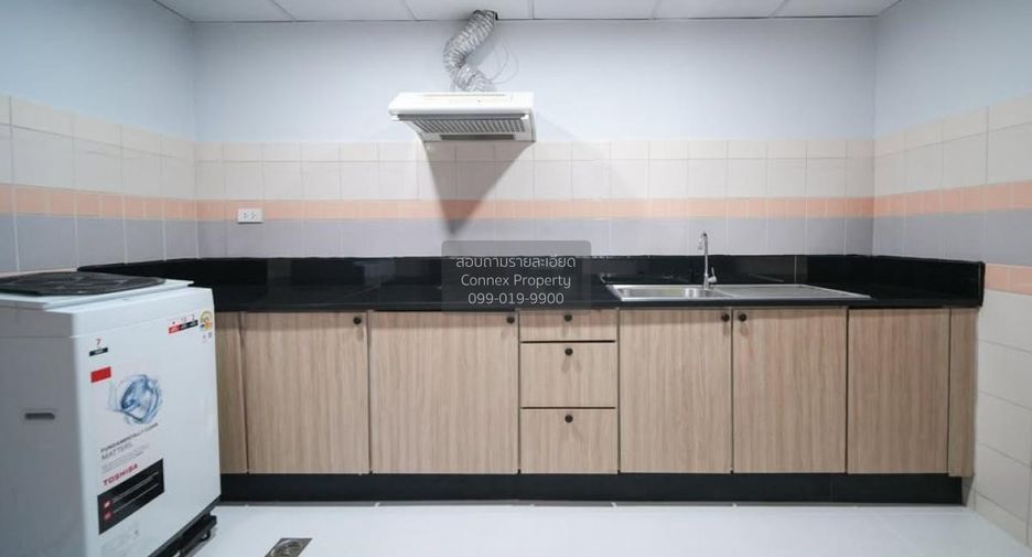 Condo en alquiler de 2 habitaciones en Yan Nawa, Bangkok