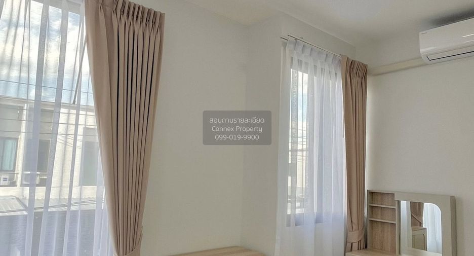 For rent 3 bedrooms townhouse in Bang Phli, Samut Prakan