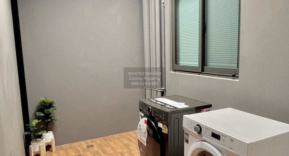 For rent 3 bedrooms townhouse in Bang Phli, Samut Prakan