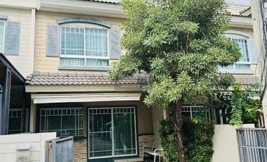 À louer 2 chambres maison de ville à Bang Phli, Samut Prakan