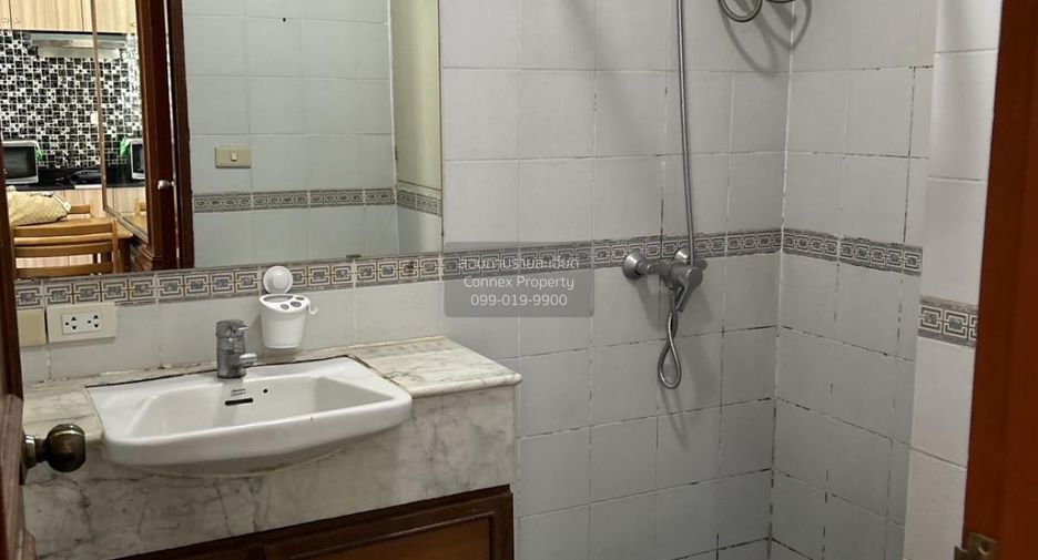 Wohnung zur Miete mit 2 Zimmer in Pathum Wan, Bangkok