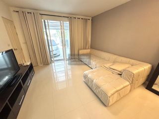 For rent 3 bedrooms townhouse in Bang Kapi, Bangkok