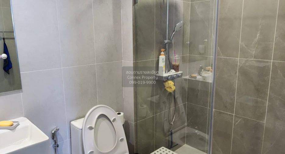 For rent 2 bedrooms condo in Bang Rak, Bangkok