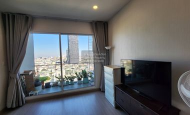 For rent 2 bedrooms condo in Bang Rak, Bangkok