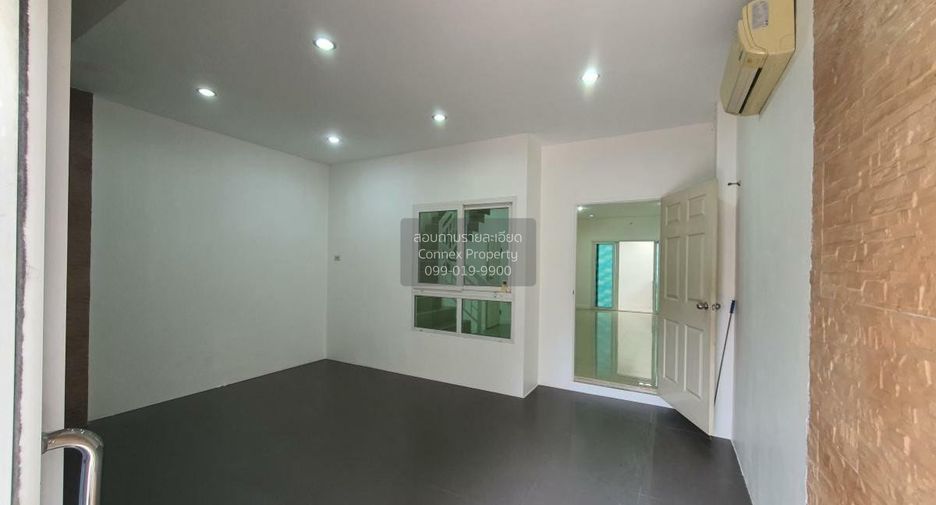 Reihenhaus zur Miete mit 4 Zimmer in Sai Mai, Bangkok