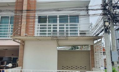 Reihenhaus zur Miete mit 4 Zimmer in Sai Mai, Bangkok