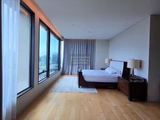 For rent 4 bedrooms condo in Pathum Wan, Bangkok