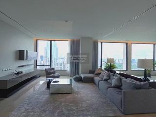 For rent 4 bedrooms condo in Pathum Wan, Bangkok