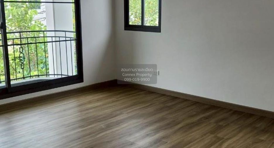 出租 4 卧室 独立屋 在 Pak Kret, Nonthaburi