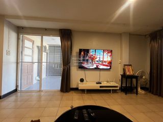 For rent 2 bedrooms townhouse in Prawet, Bangkok