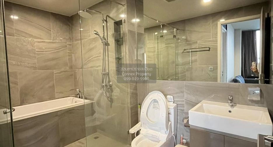 For rent 2 bedrooms condo in Khlong Toei, Bangkok