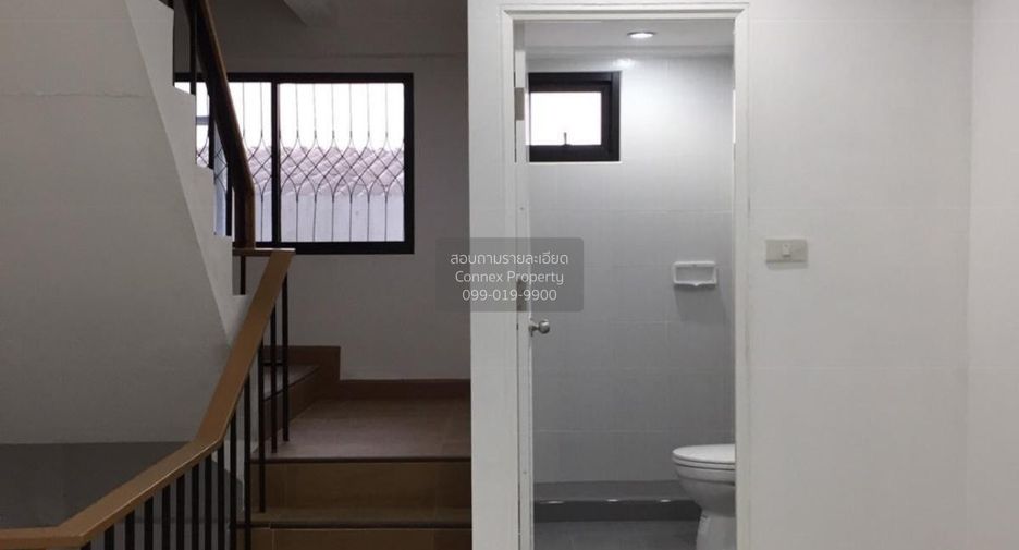 Gewerbefläche zur Miete mit 3 Zimmer in Suan Luang, Bangkok