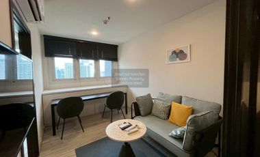 Condo en alquiler de 1 habitaciones en Huai Khwang, Bangkok