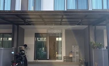 For rent 3 bedrooms townhouse in Bang Phli, Samut Prakan