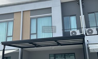 For rent 3 bedrooms townhouse in Bang Phli, Samut Prakan