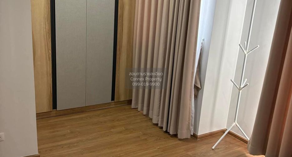 For rent 3 bedrooms townhouse in Bang Phli, Samut Prakan