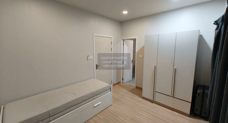 For rent 2 bedrooms townhouse in Bang Phli, Samut Prakan