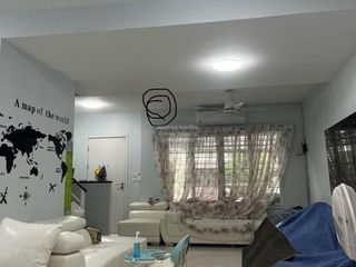 For rent 3 bedrooms townhouse in Mueang Samut Prakan, Samut Prakan